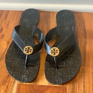 Tory Burch Black sandals Size 7